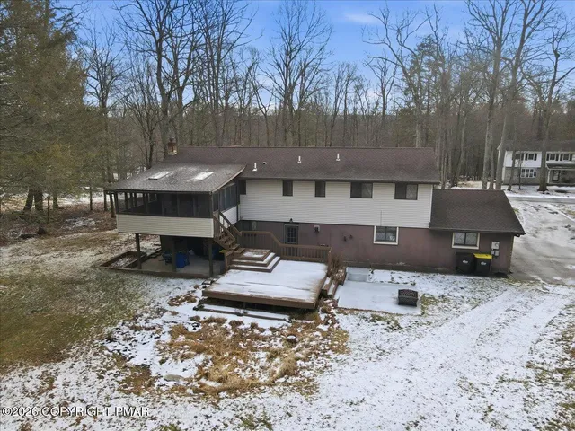 $379,900 | 1510 Brook Run Lane, Stroudsburg, PA 18360