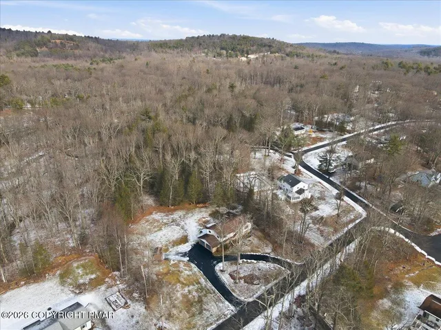 $379,900 | 1510 Brook Run Lane, Stroudsburg, PA 18360