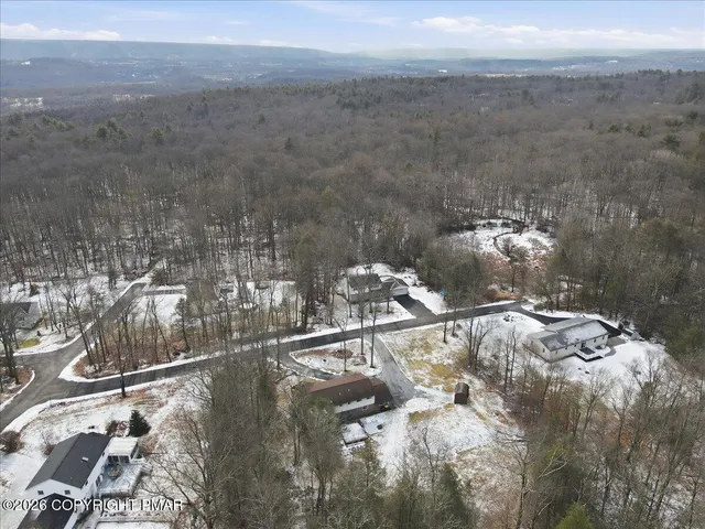 $379,900 | 1510 Brook Run Lane, Stroudsburg, PA 18360