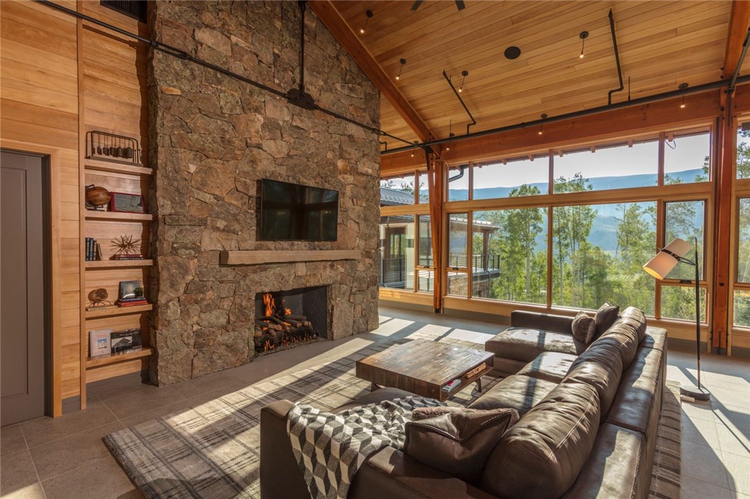 61 Vendette Point Silverthorne, CO 80498 - Photo 12 of 16