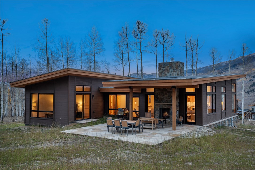 61 Vendette Point Silverthorne, CO 80498 - Photo 3 of 16