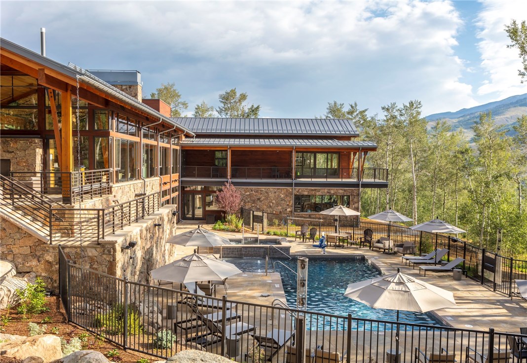 61 Vendette Point Silverthorne, CO 80498 - Photo 6 of 16