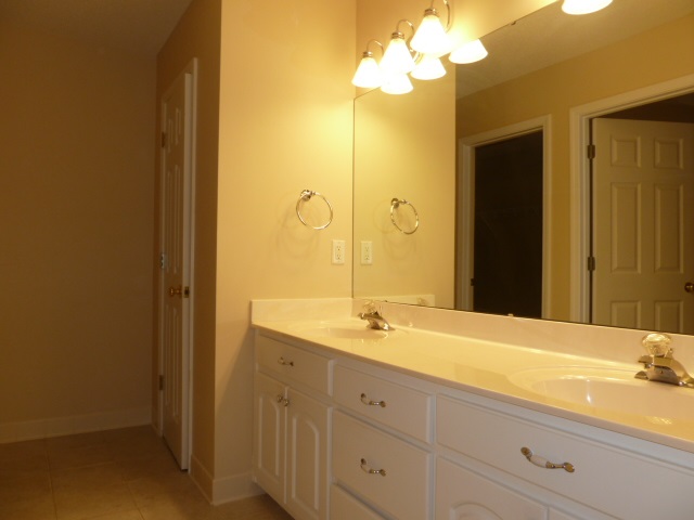 2151 Shea Lane Seneca, SC 29672 - Photo 11 of 36 Gallery Image 11