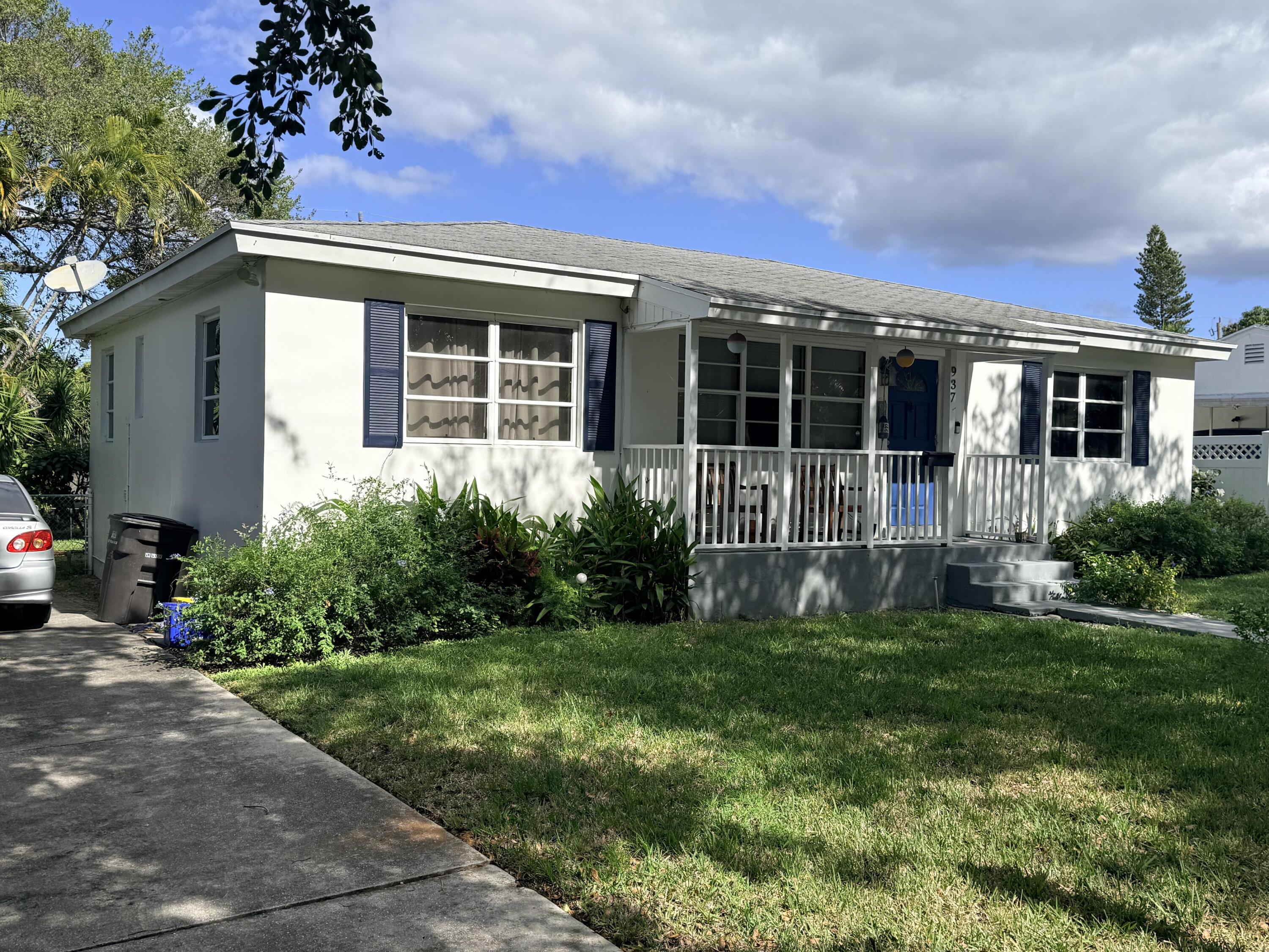 937 Upland Road West Palm Beach, FL 33401 - Photo 1 of 4 beyc697670f244c1d