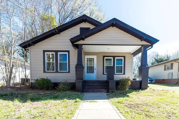 $183,300 | 208 Underhill Street, High Point, NC 27260