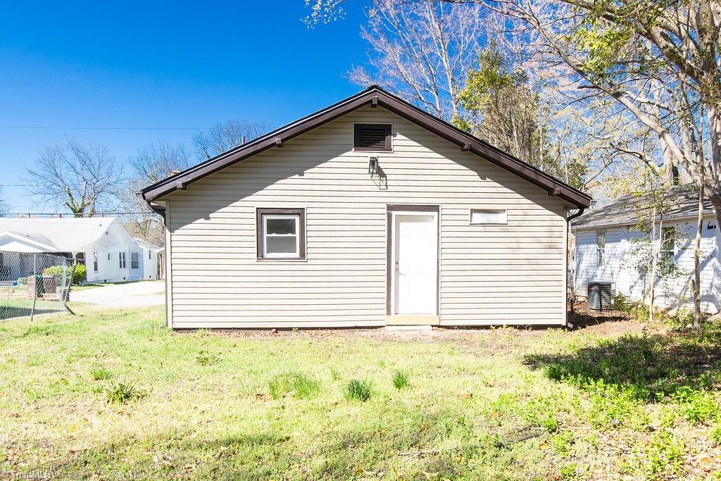 208 Underhill Street High Point, NC 27260 - Photo 11 of 12