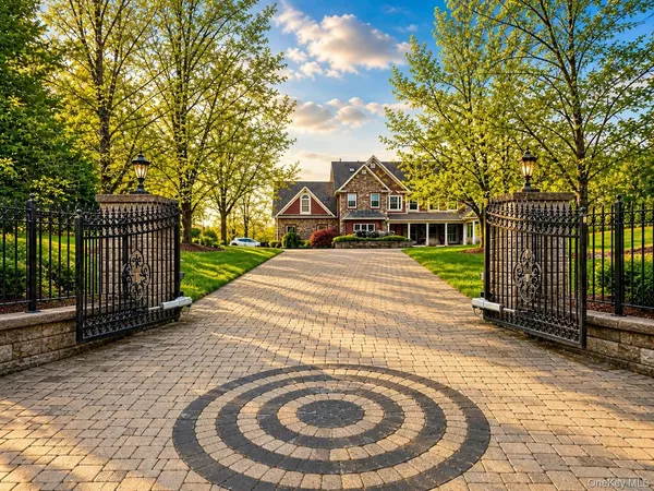 $1,995,000 | 14 Stonewall Court, Warwick, NY 10990