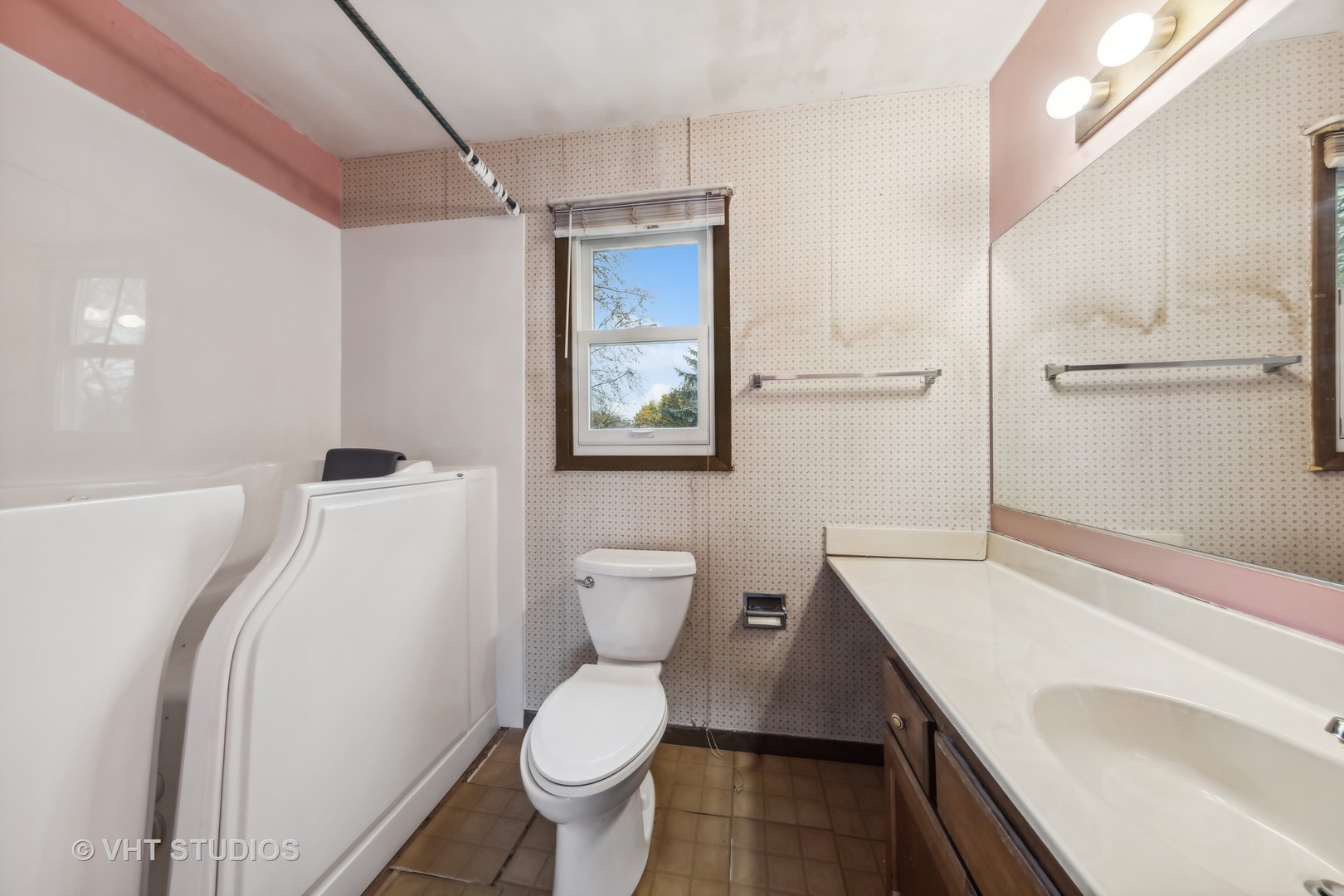 1709 Rutgers Court Naperville, IL 60565 - Photo 16 of 28 Gallery Image 16