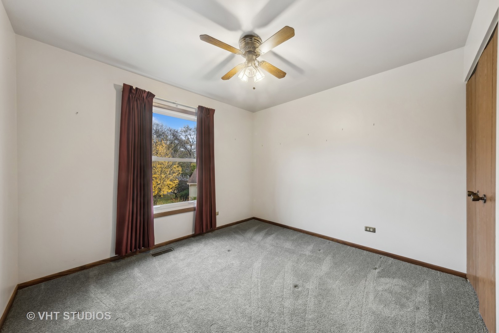 1709 Rutgers Court Naperville, IL 60565 - Photo 17 of 28 Gallery Image 17