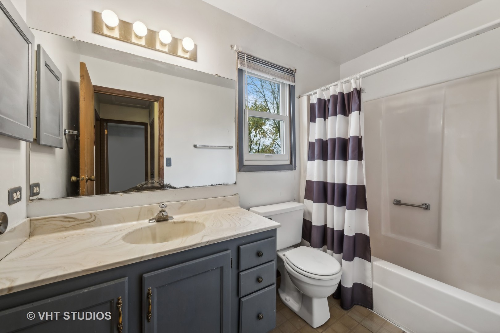 1709 Rutgers Court Naperville, IL 60565 - Photo 20 of 28 Gallery Image 20