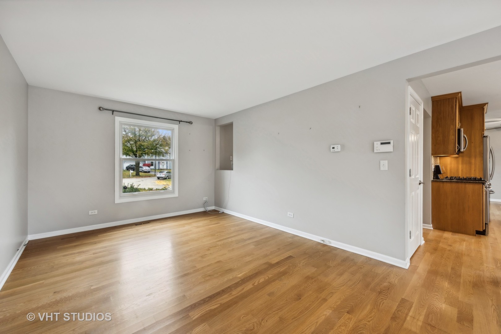 1709 Rutgers Court Naperville, IL 60565 - Photo 8 of 28 Gallery Image 8