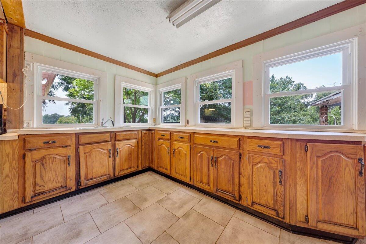 1583 Rock Cliff Road Bedford, VA 24523 - Photo 15 of 55 15-MIB09800