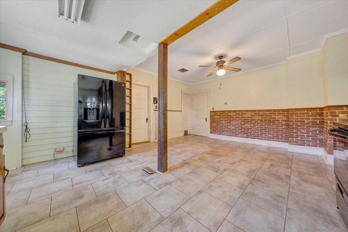 1583 Rock Cliff Road Bedford, VA 24523 - Photo 17 of 55 17-MIB09806