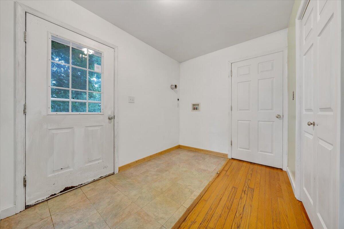 1583 Rock Cliff Road Bedford, VA 24523 - Photo 19 of 55 19-MIB09812