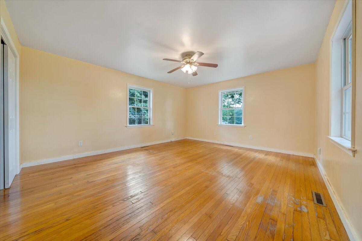 1583 Rock Cliff Road Bedford, VA 24523 - Photo 21 of 55 21-MIB09818