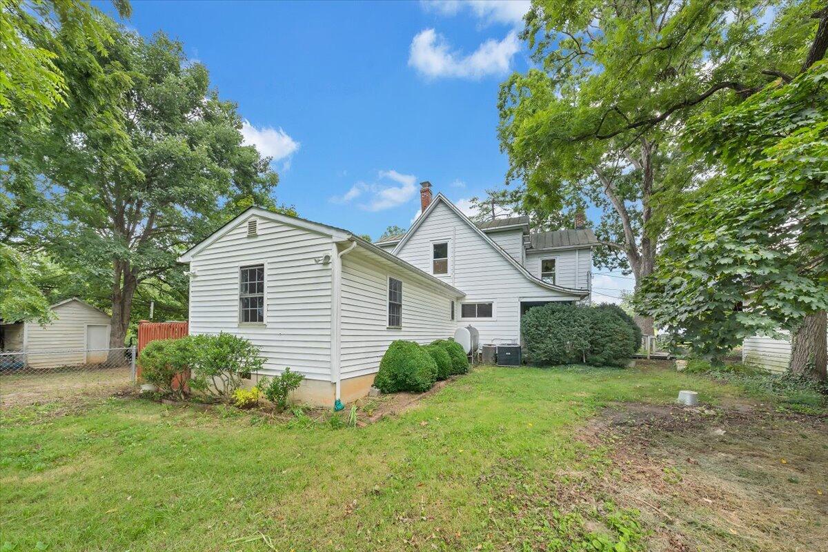 1583 Rock Cliff Road Bedford, VA 24523 - Photo 31 of 55 31-MIB09854