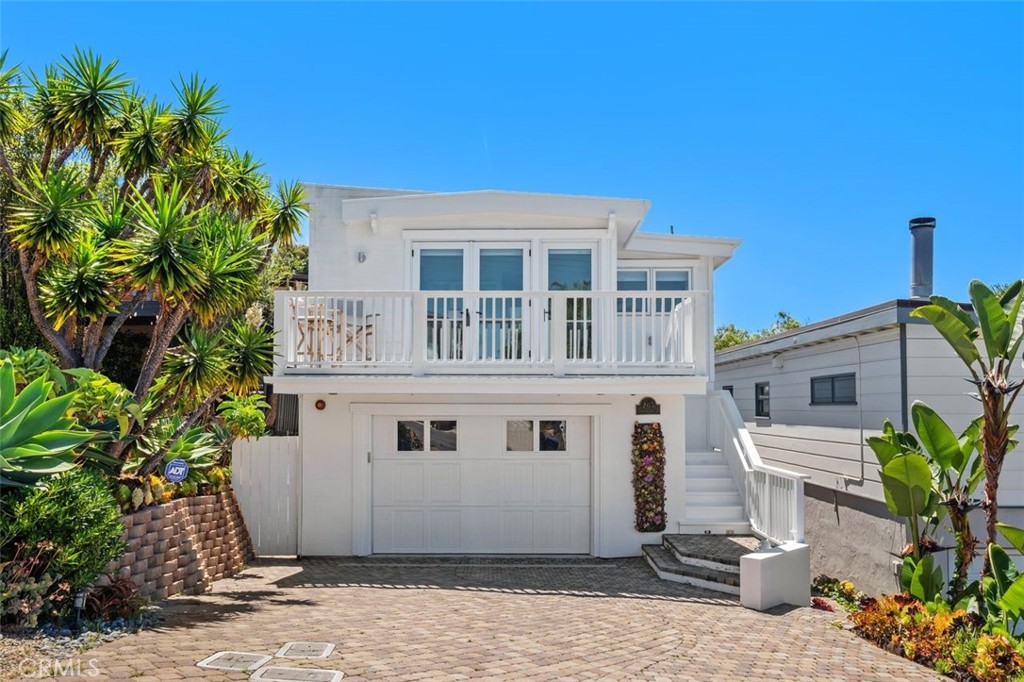 263 Upland Road Laguna Beach, CA 92651 - Photo 1 of 56 Front