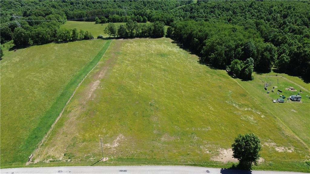 187 Sumey Road McClellandtown, PA 15458 - Photo 9 of 11
