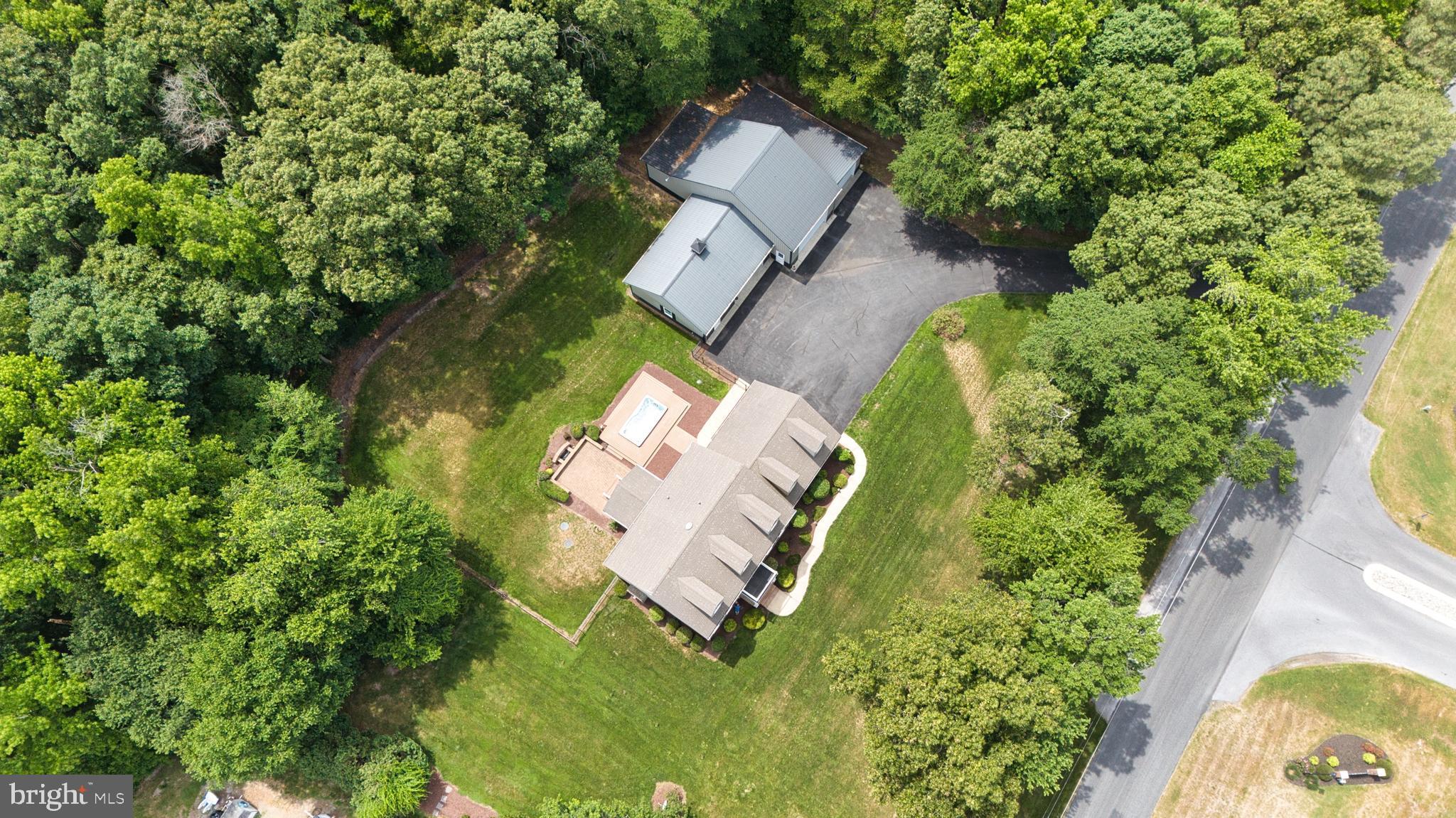11010 Sunnyside Road Bridgeville, DE 19933 - Photo 70 of 83 Aerial View / Home & Backyard