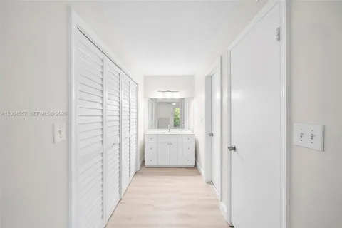 $425,000 | 3025 Mary Street, Unit 1, Miami, FL 33133