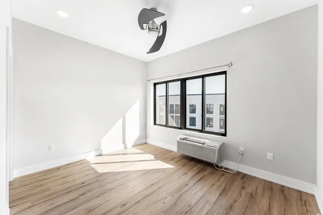 $2,995 | 1 Flagship Street, Unit 516, Bayonne, NJ 07002