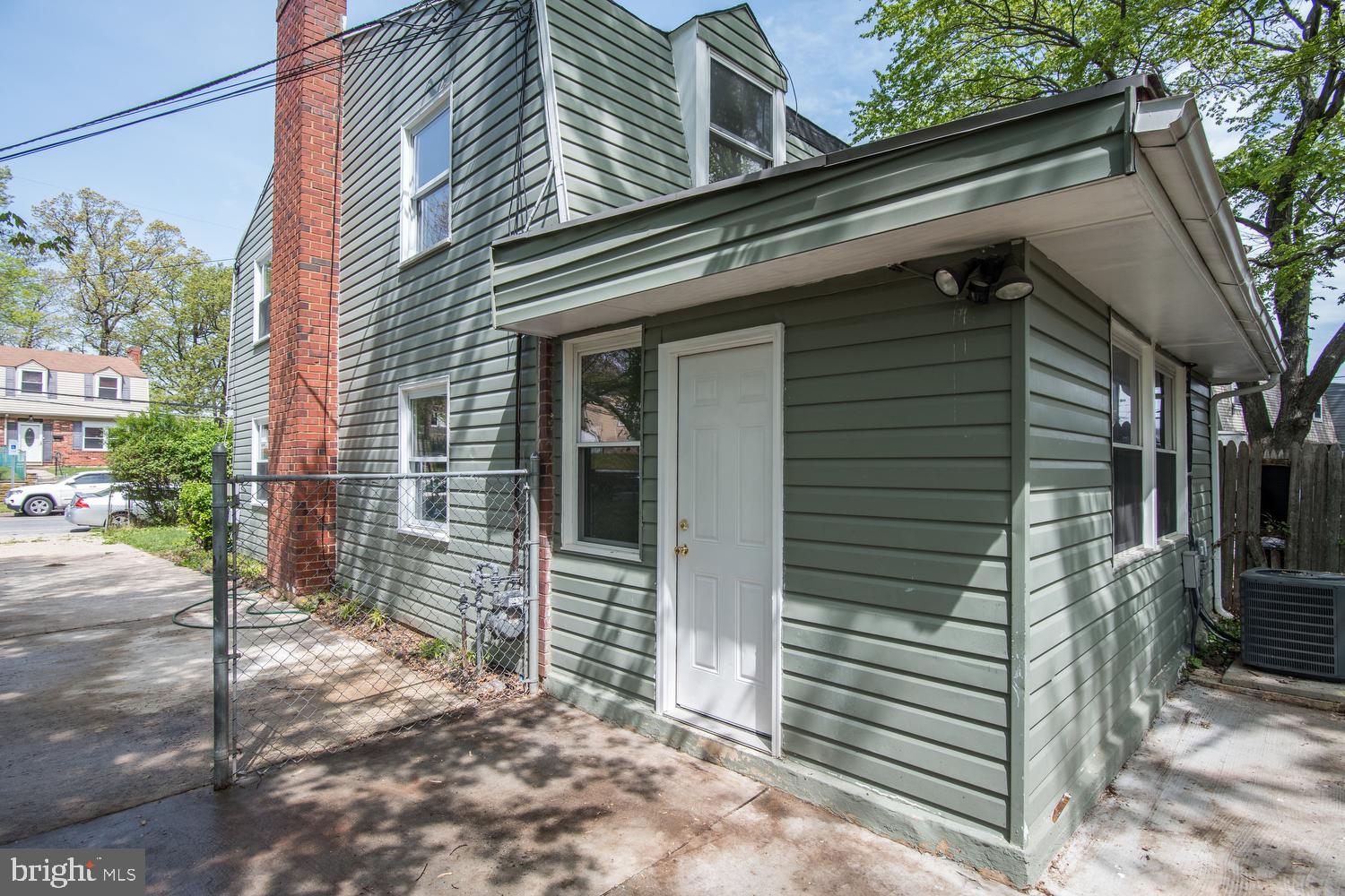 1809 Palmer Park Road Landover, MD 20785 - Photo 40 of 45 Rear View