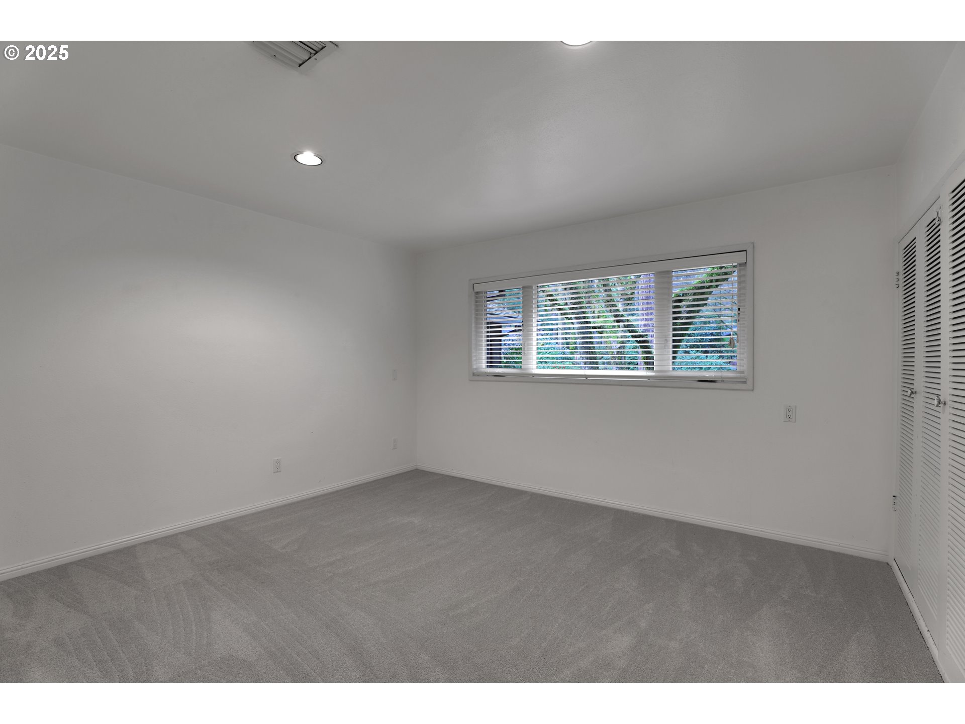 155 Southwest Midvale Road Portland, OR 97219 - Photo 29 of 45 Gallery Image 29