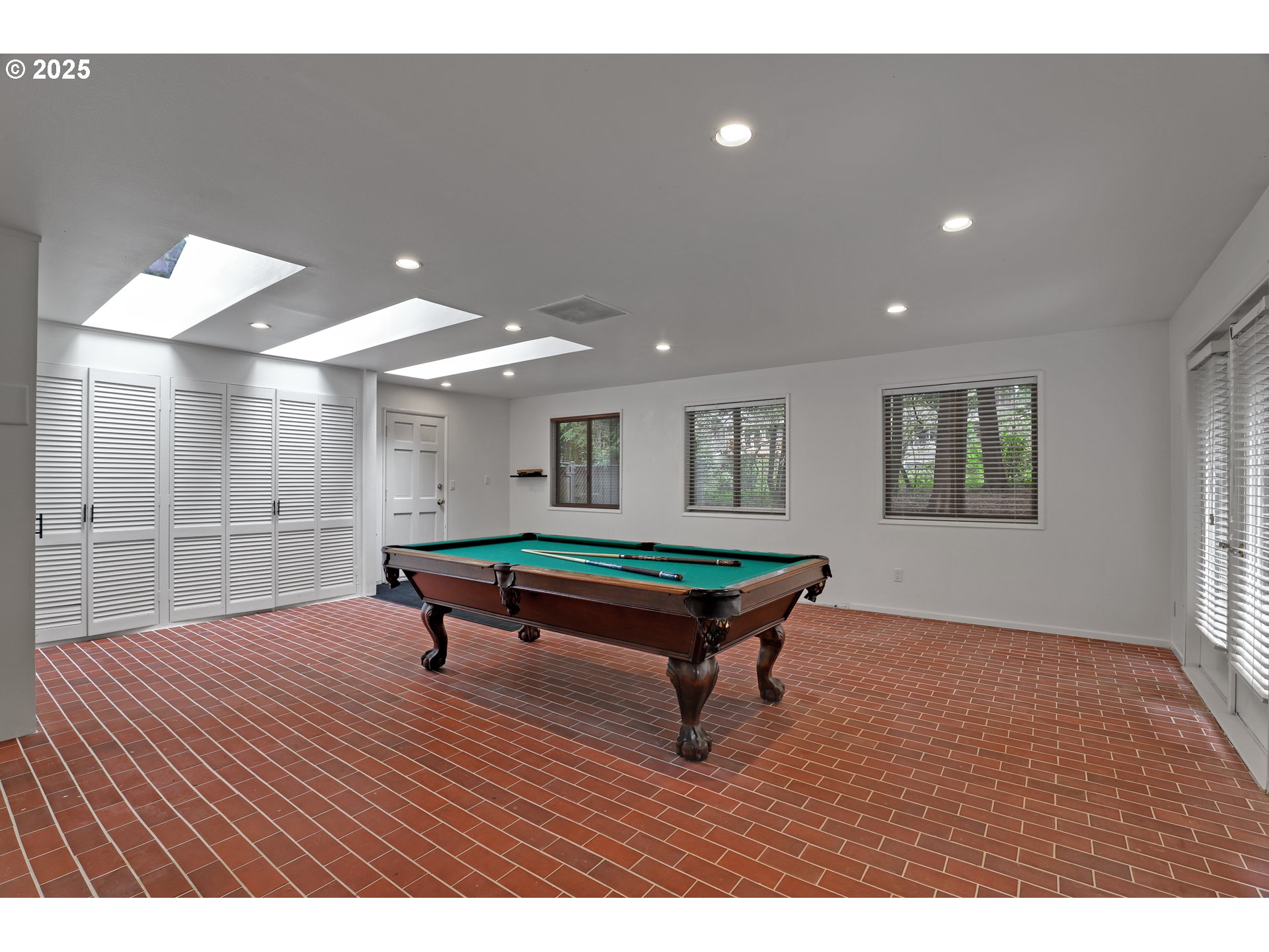 155 Southwest Midvale Road Portland, OR 97219 - Photo 34 of 45 Gallery Image 34