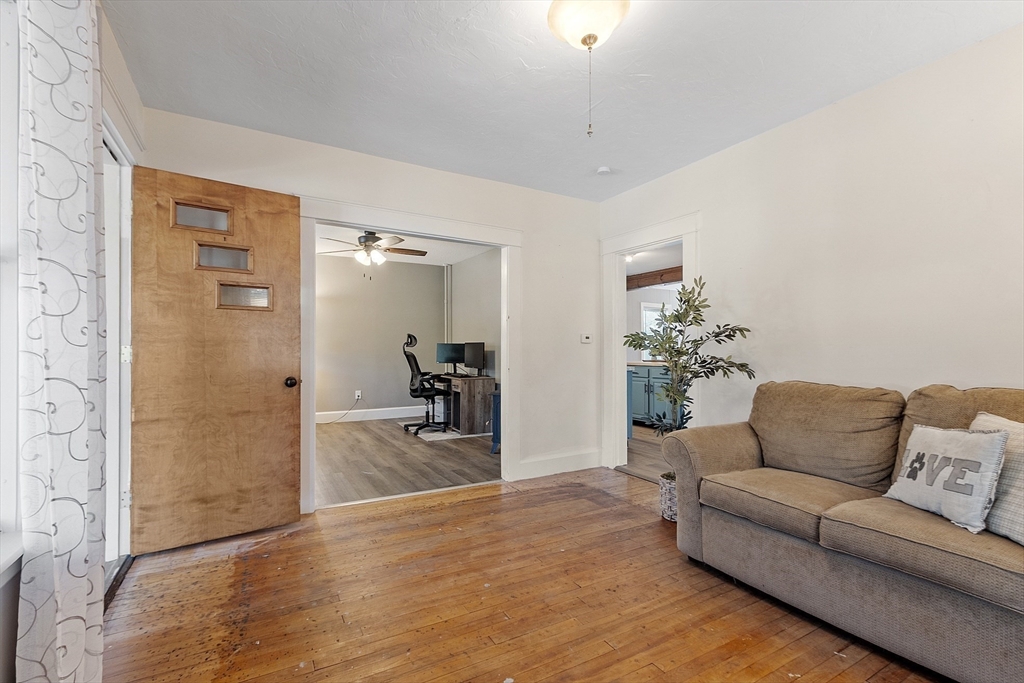 31 Euclid Street Gardner, MA 01440 - Photo 22 of 35