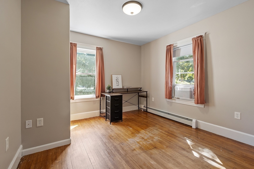 31 Euclid Street Gardner, MA 01440 - Photo 23 of 35