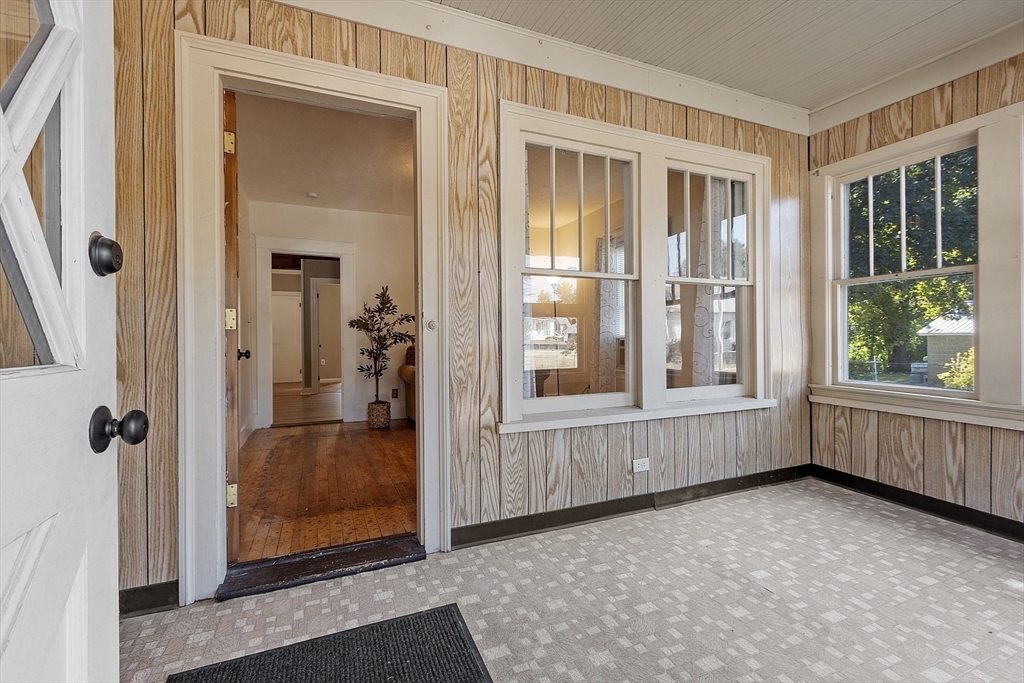 31 Euclid Street Gardner, MA 01440 - Photo 24 of 35