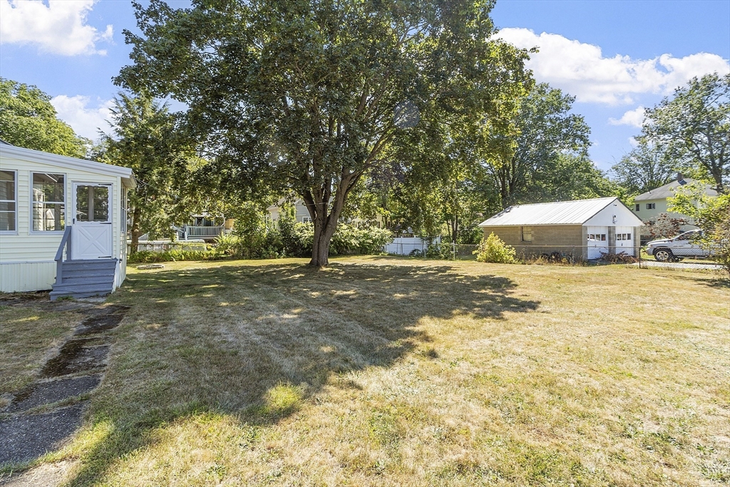 31 Euclid Street Gardner, MA 01440 - Photo 3 of 35