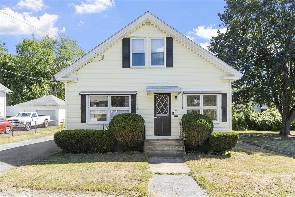31 Euclid Street Gardner, MA 01440 - Photo 4 of 35
