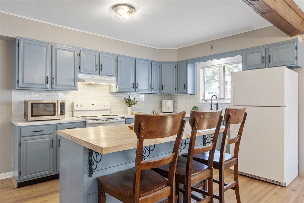 31 Euclid Street Gardner, MA 01440 - Photo 8 of 35