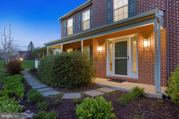 $600,000 | 7 East Hunter Creek Lane, West Grove, PA 19390