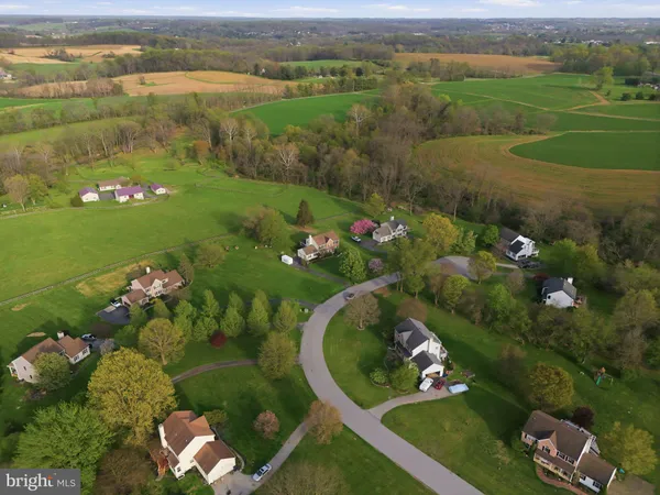 $600,000 | 7 East Hunter Creek Lane, West Grove, PA 19390