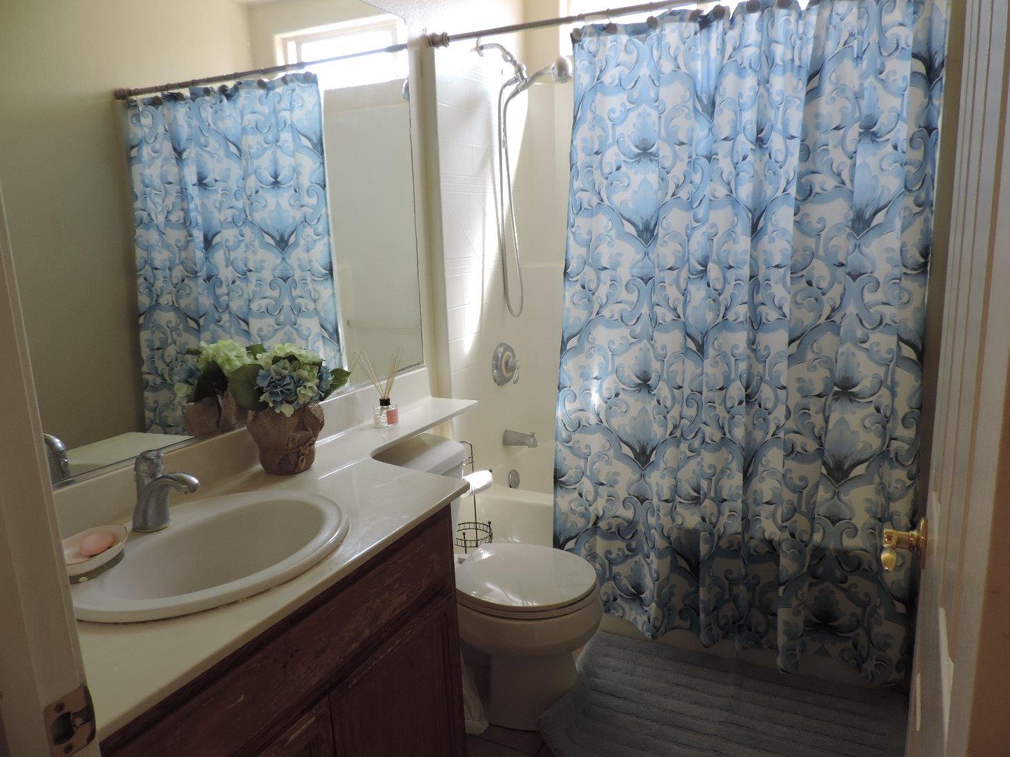 8955 Del Rio Circle Gilroy, CA 95020 - Photo 13 of 17