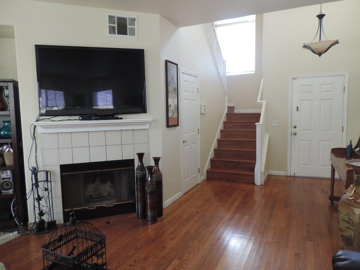 8955 Del Rio Circle Gilroy, CA 95020 - Photo 5 of 17