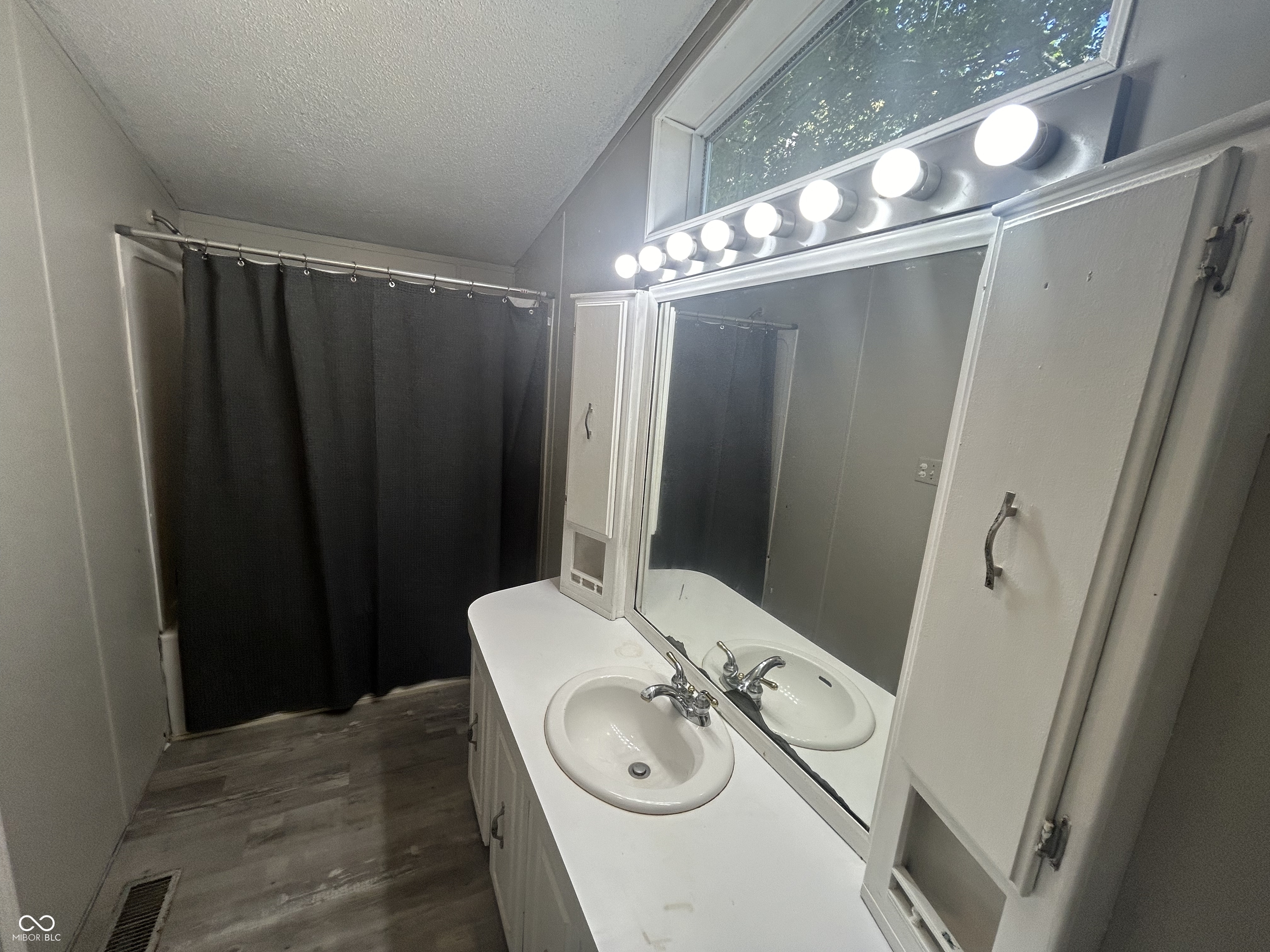 24675 Six Points Road Sheridan, IN 46069 - Photo 11 of 21 Gallery Image 11