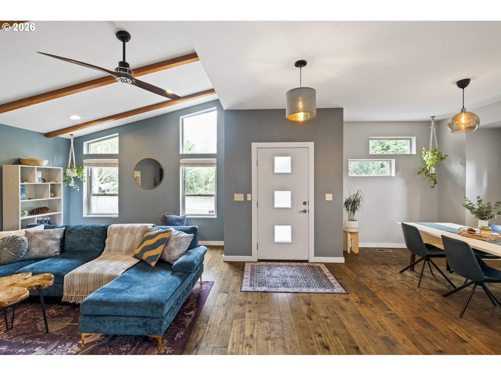 9302 Southwest 30th Avenue Portland, OR 97219 - Photo 6 of 42 Gallery Image 6