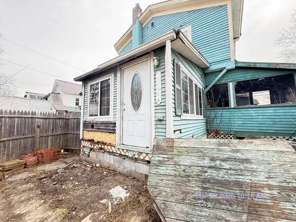 $100,000 | 150 North Main Street, Fair Haven, VT 05743