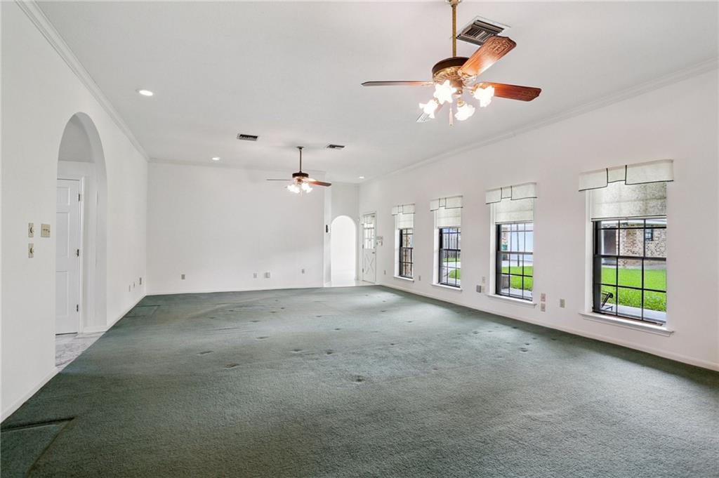 206 Timberlane Road Gretna, LA 70056 - Photo 11 of 38 Gallery Image 11