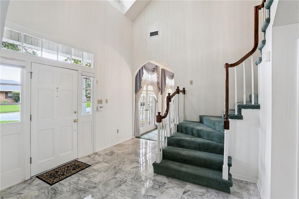 206 Timberlane Road Gretna, LA 70056 - Photo 6 of 38 Gallery Image 6