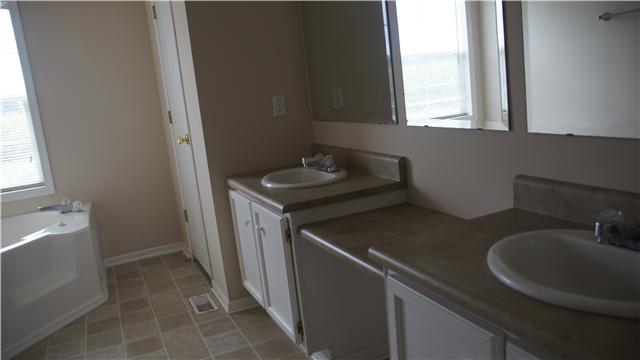 5324 Jones Chapel Road Cedar Hill, TN 37032 - Photo 7 of 8 Gallery Image 7