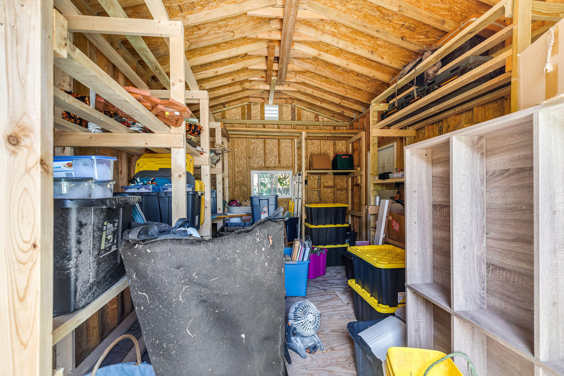 30 Jewfish Avenue Key Largo, FL 33037 - Photo 29 of 43 a view of a room with gym equipment
