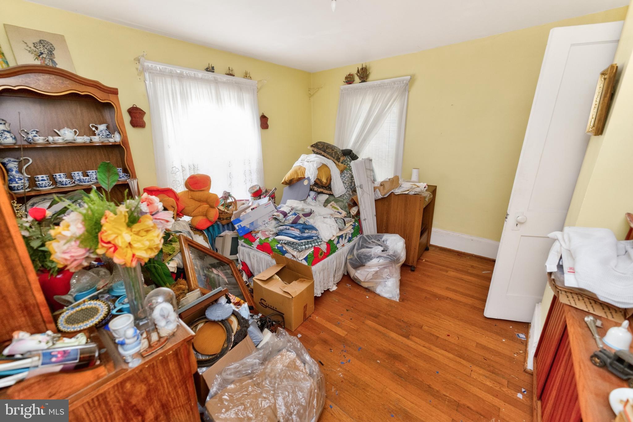 522 Market Street Denton, MD 21629 - Photo 8 of 49 a room with toys and wooden floor