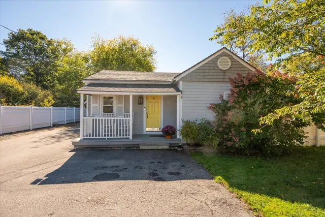 $360,000 | 14 Thomaston Street, Rockland, ME 04841