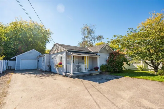 $360,000 | 14 Thomaston Street, Rockland, ME 04841