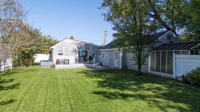 $360,000 | 14 Thomaston Street, Rockland, ME 04841