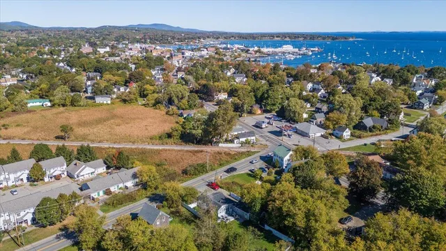 $360,000 | 14 Thomaston Street, Rockland, ME 04841